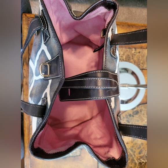 Dooney & Bourke Giraffe Print  shoulder bag - Picture 6 of 13